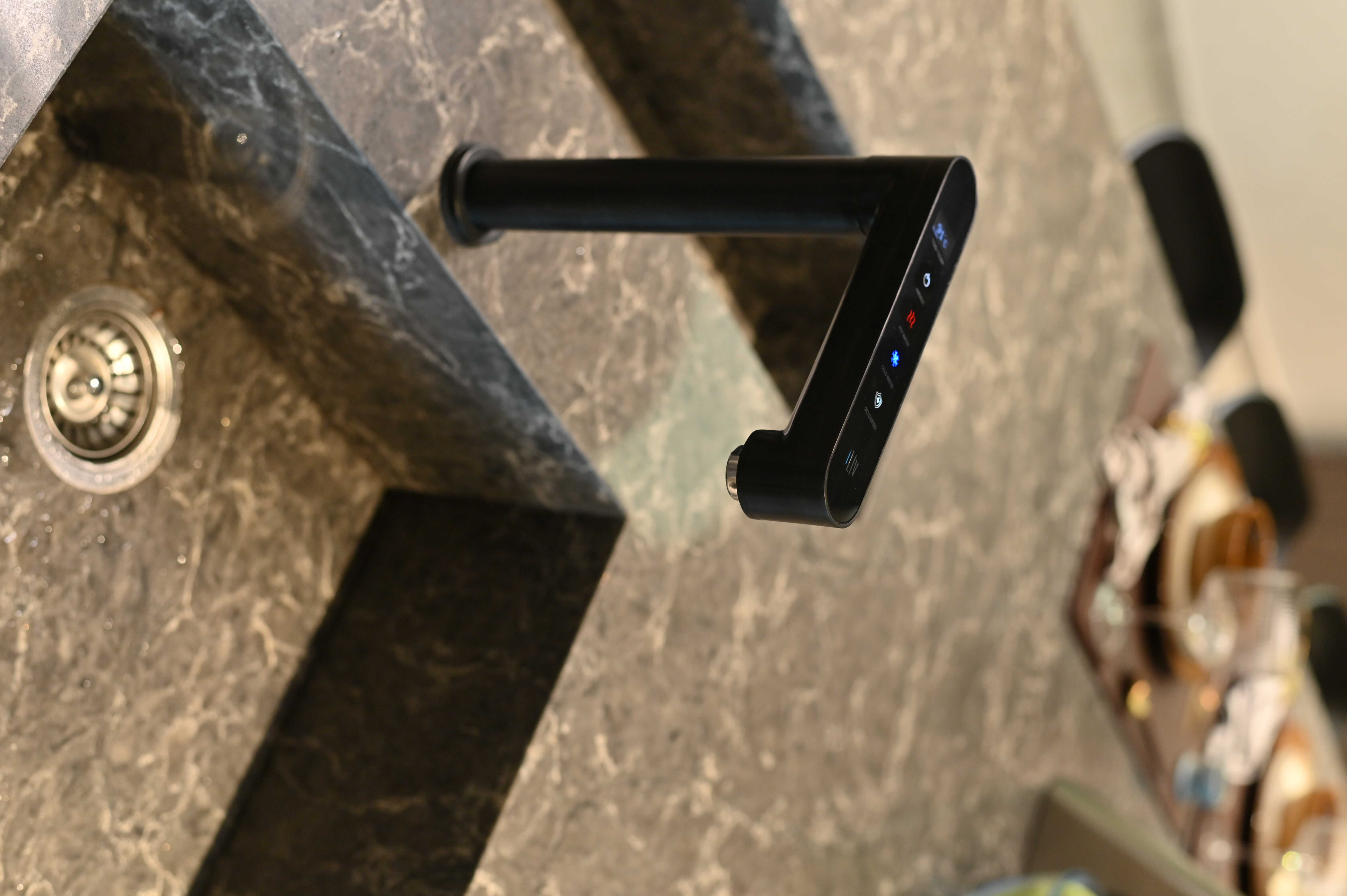 iLiv Faucet UF Water Purifier Slide1